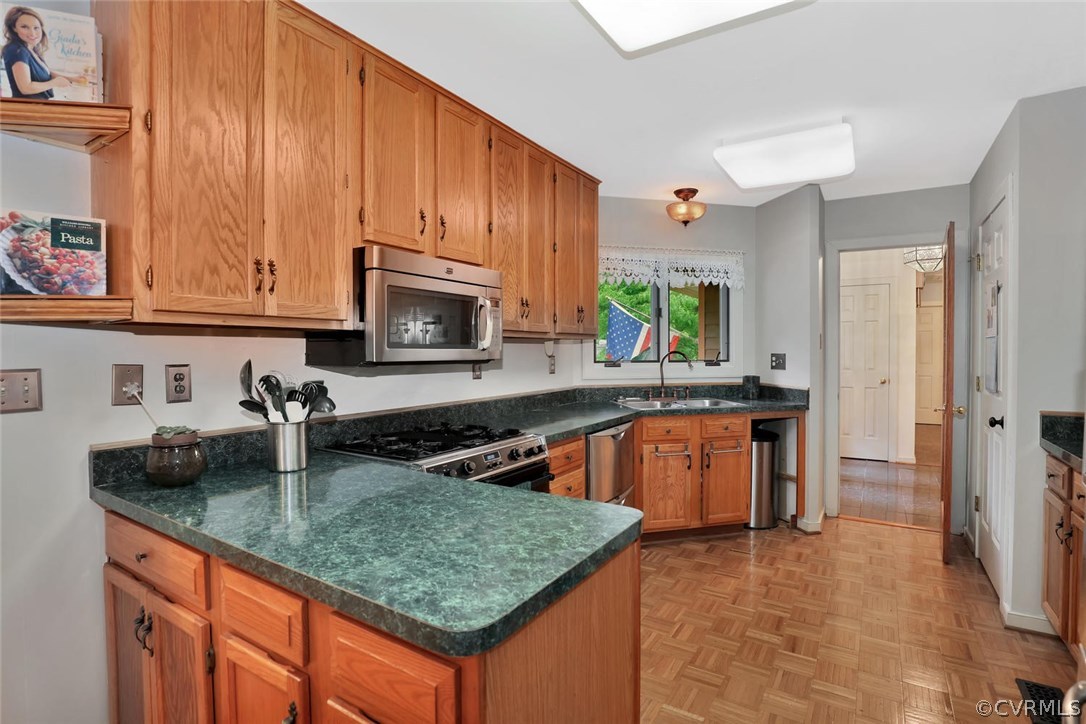 5824 Spinnaker Cove Road Midlothian, VA 23112 - Photo 9 of 22 Gallery Image 9