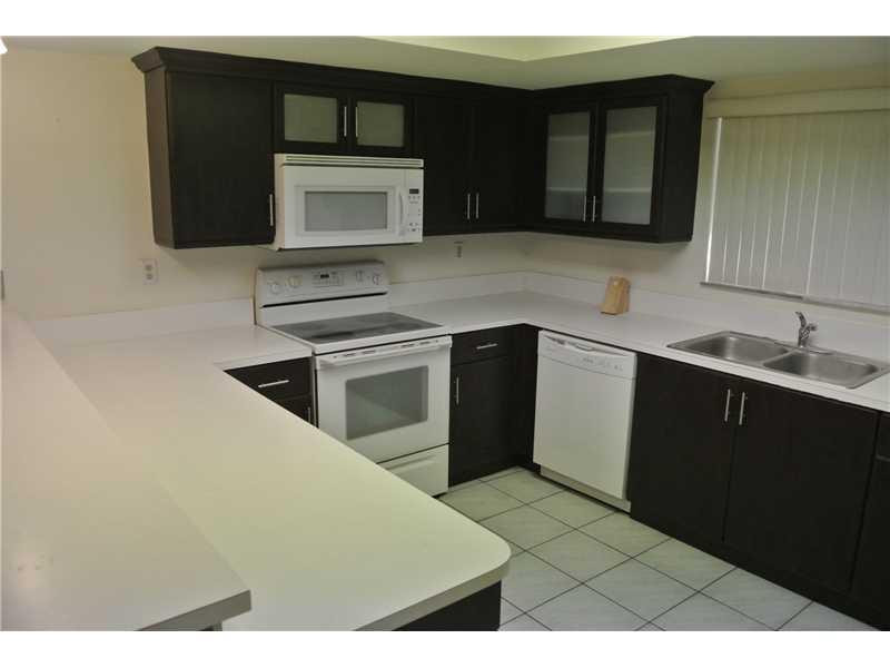 14903 Southwest 80th Street, Unit 110B Miami, FL 33193 - Photo 11 of 24 Kitchen