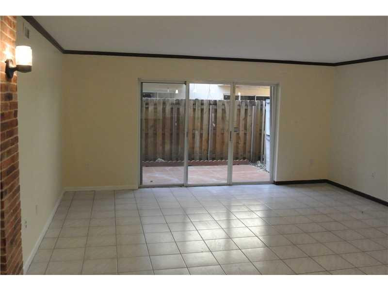 14903 Southwest 80th Street, Unit 110B Miami, FL 33193 - Photo 8 of 24 Family/Great Room