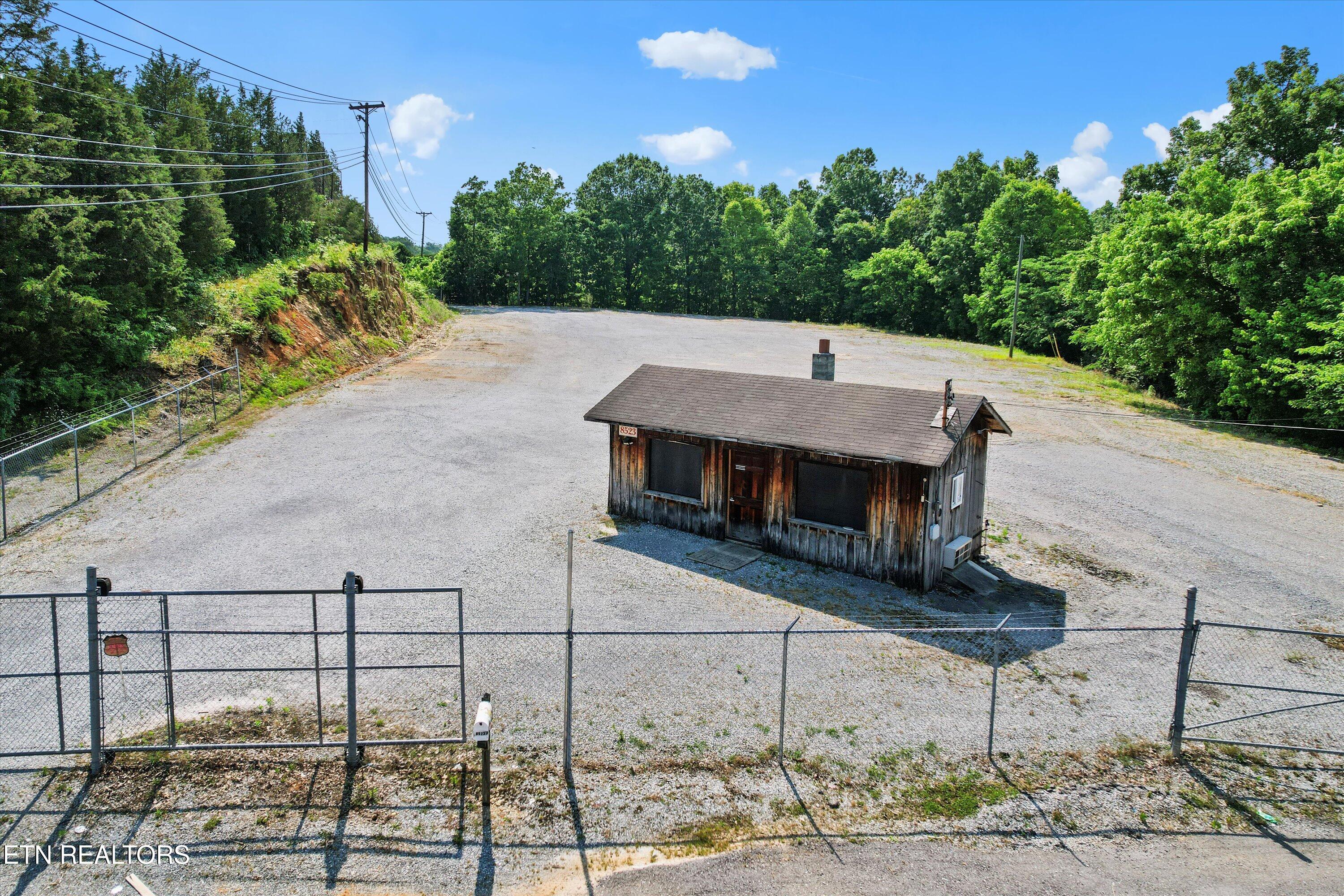 02-DJI_0111