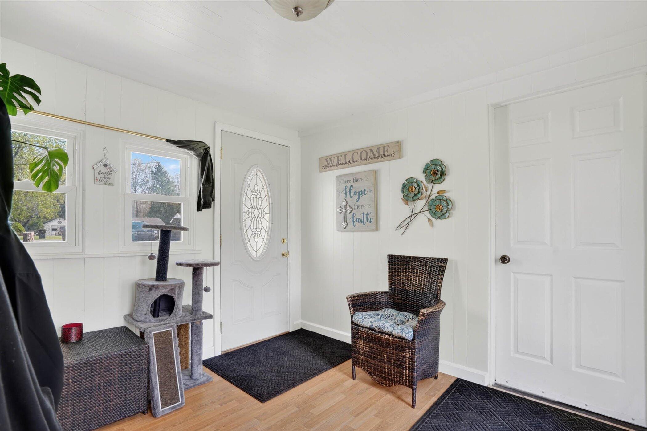 2750 Hamstead Way Jackson, MI 49201 - Photo 19 of 42 19-2750-Hamstead-Way-WindowStill-Photogr