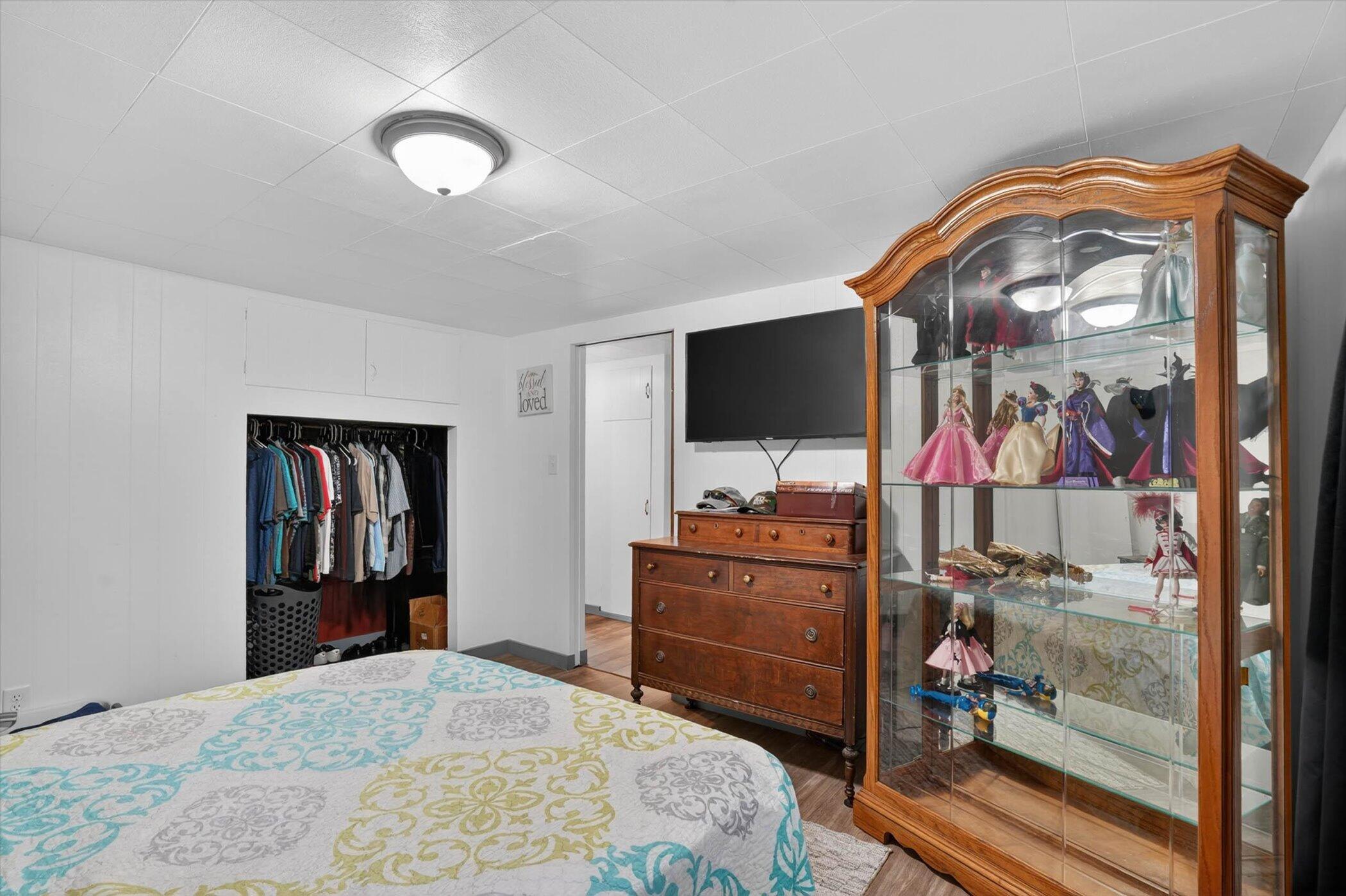 2750 Hamstead Way Jackson, MI 49201 - Photo 24 of 42 24-2750-Hamstead-Way-WindowStill-Photogr