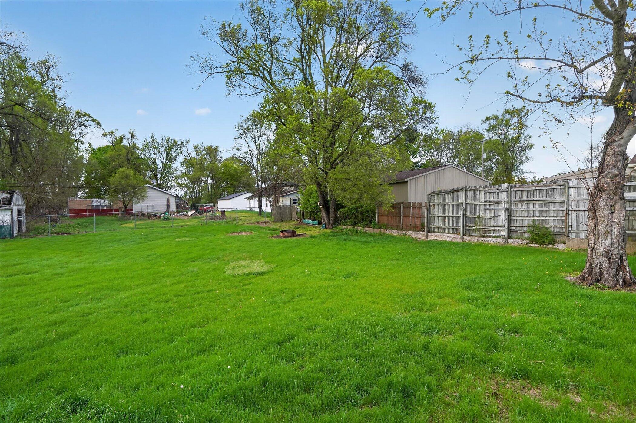 2750 Hamstead Way Jackson, MI 49201 - Photo 42 of 42 42-2750-Hamstead-Way-WindowStill-Photogr