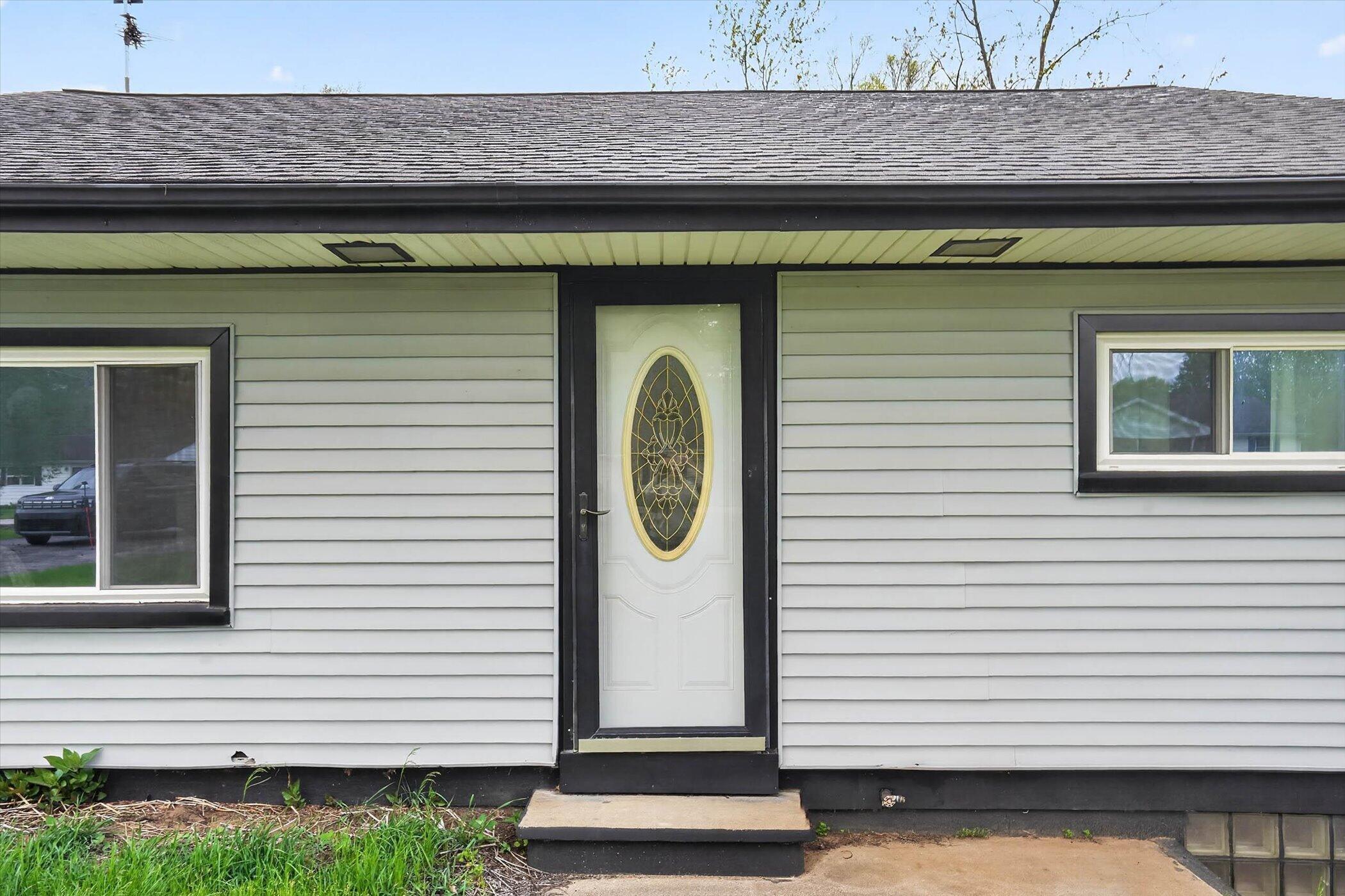 2750 Hamstead Way Jackson, MI 49201 - Photo 5 of 42 05-2750-Hamstead-Way-WindowStill-Photogr