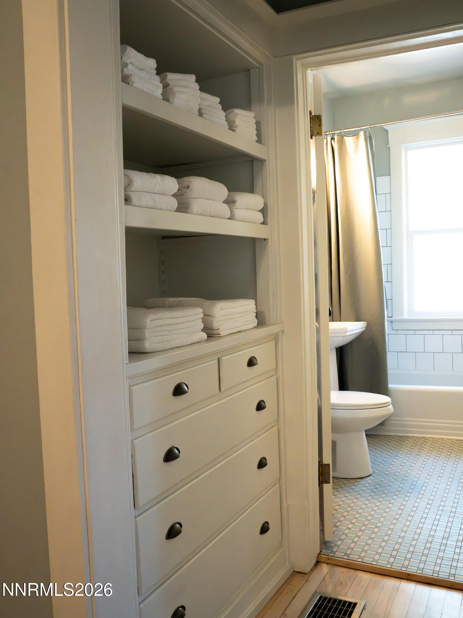 69 Washington Street Reno, NV 89503 - Photo 8 of 42 DSC08349-2