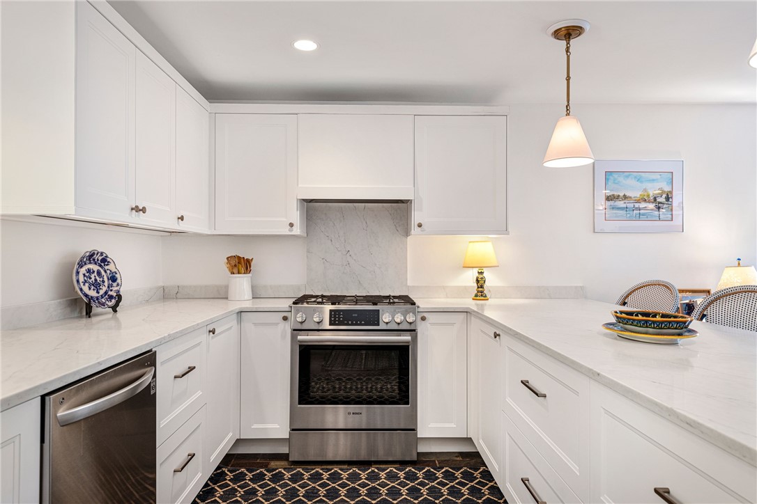 140 Connection Street Newport, RI 02840 - Photo 11 of 37