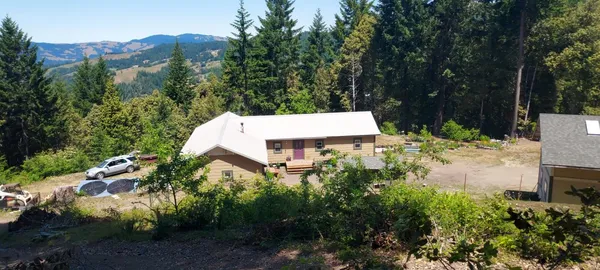 $650,000 | 32530 State Highway, Bridgeville, CA 95526