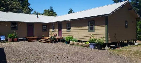 $650,000 | 32530 State Highway, Bridgeville, CA 95526