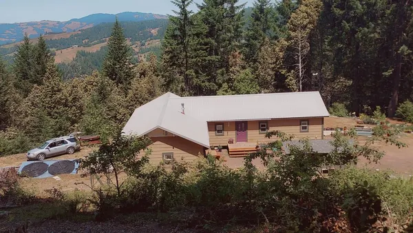 $650,000 | 32530 State Highway, Bridgeville, CA 95526