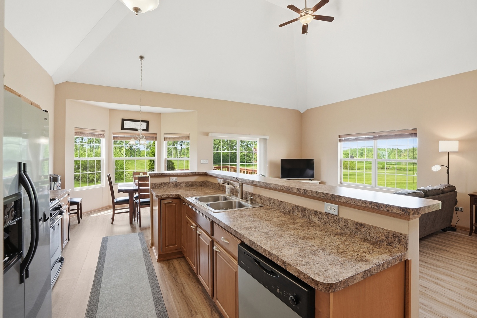 246 Sunset Boulevard Beecher, IL 60401 - Photo 7 of 36