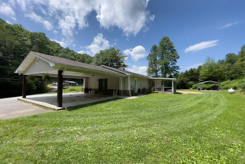 2140 Snowbird Road Robbinsville, NC 28771 - Photo 32 of 33 Gallery Image 32