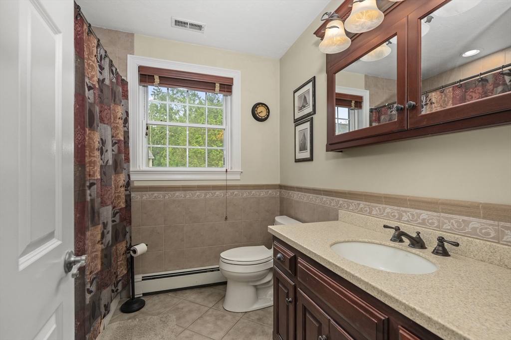 70 Ellis Road Southbridge, MA 01550 - Photo 22 of 41