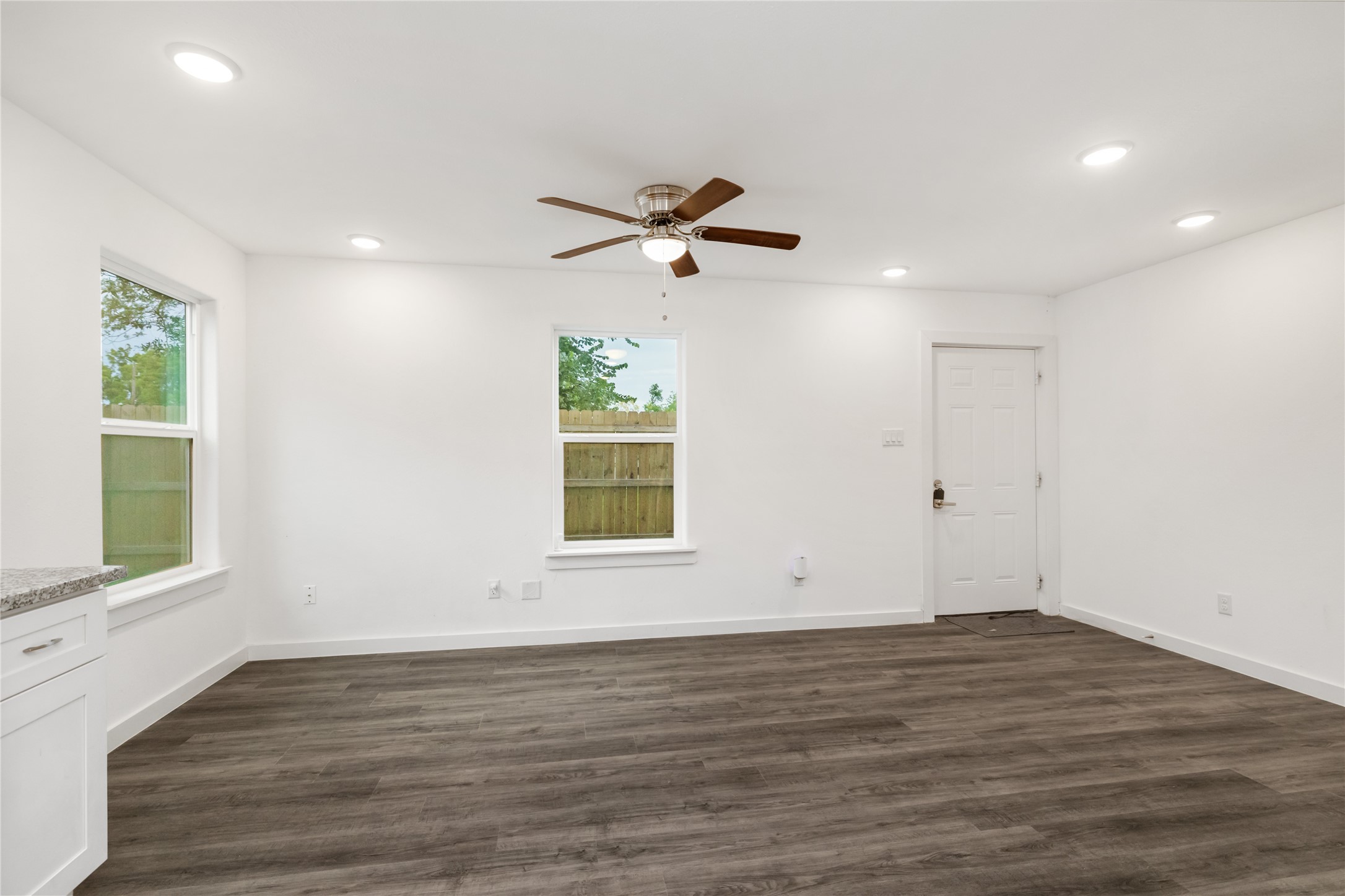 6309 Sandra Street Houston, TX 77028 - Photo 8 of 22