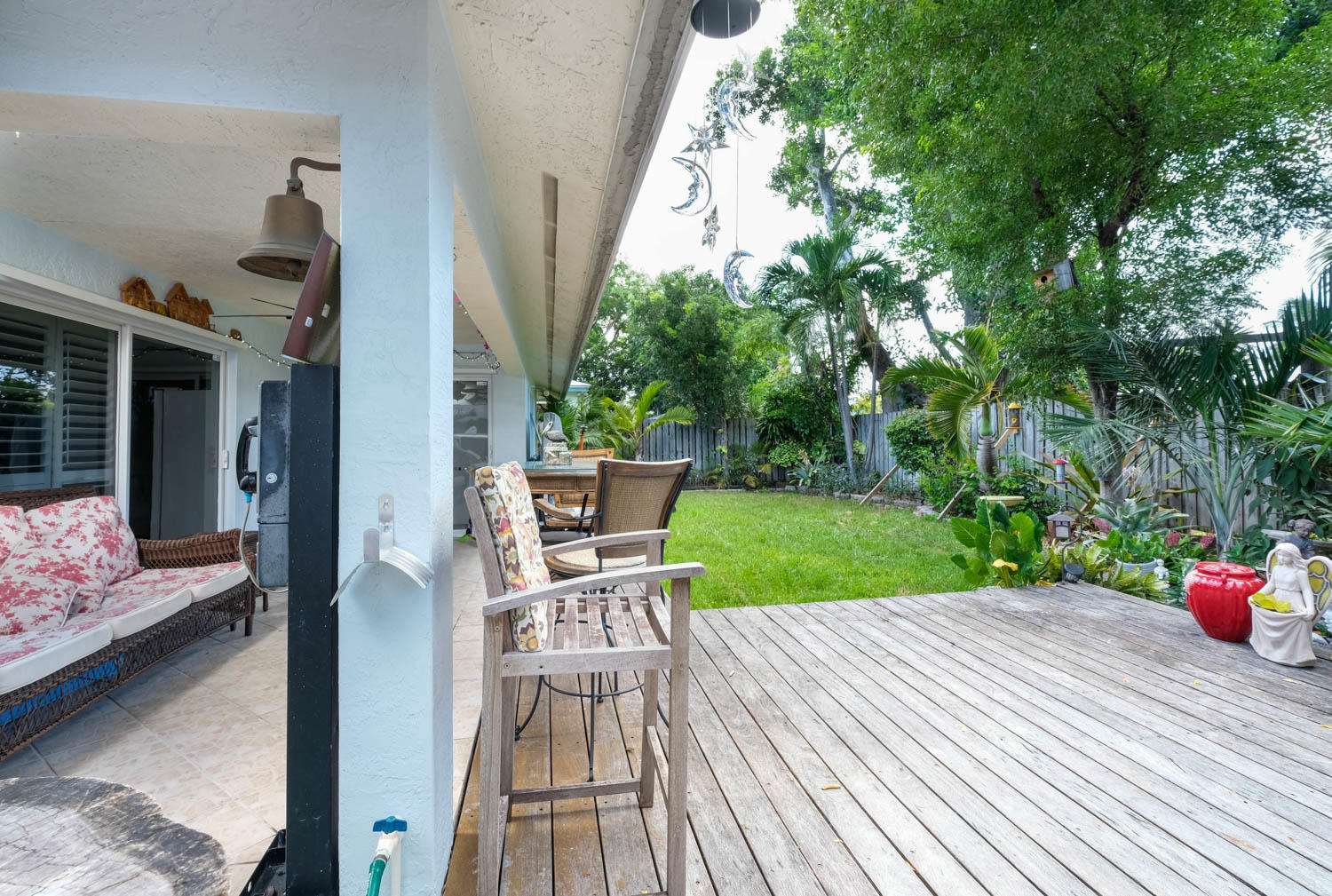 128 1st Road Key Largo, FL 33037 - Photo 10 of 17 Backyard