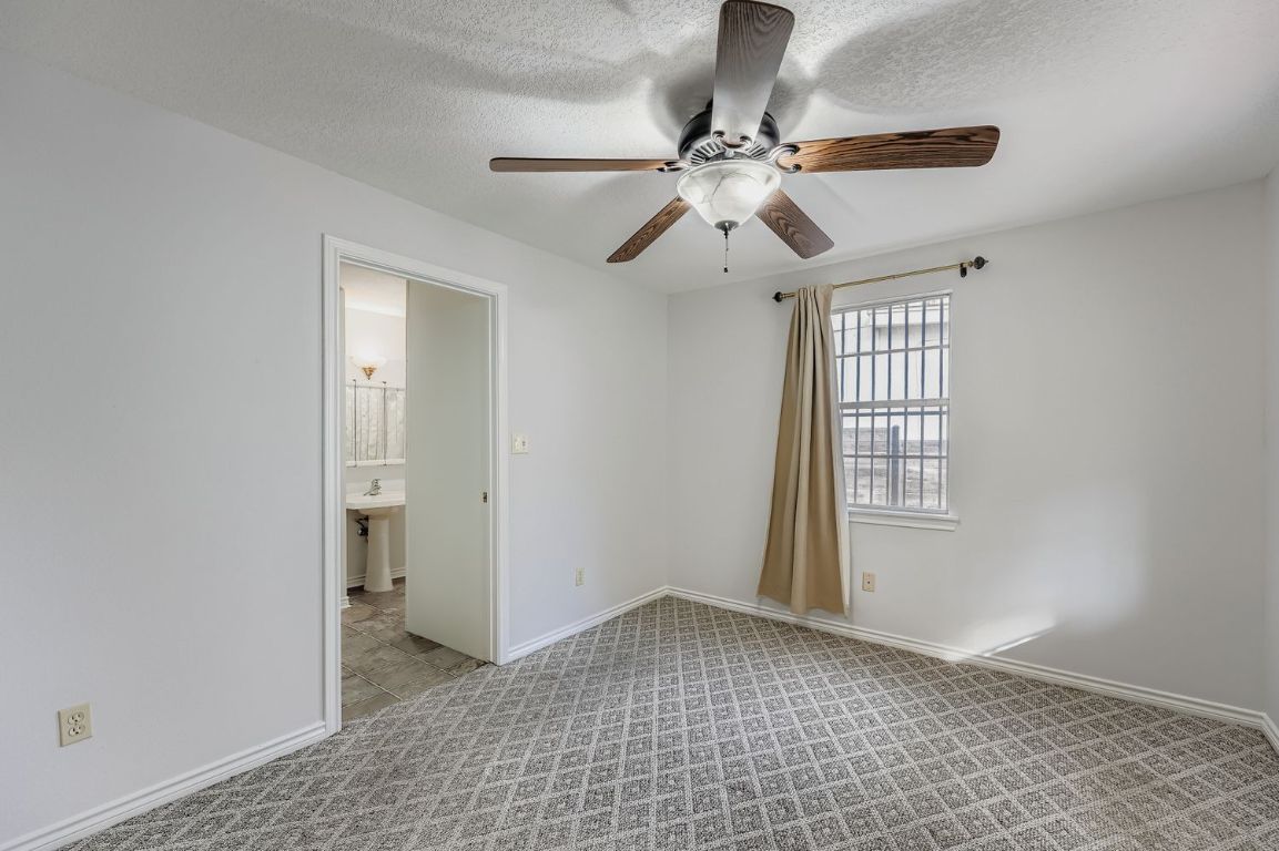 2308 Santa Rita Street Austin, TX 78702 - Photo 13 of 27 a view of an empty room and window