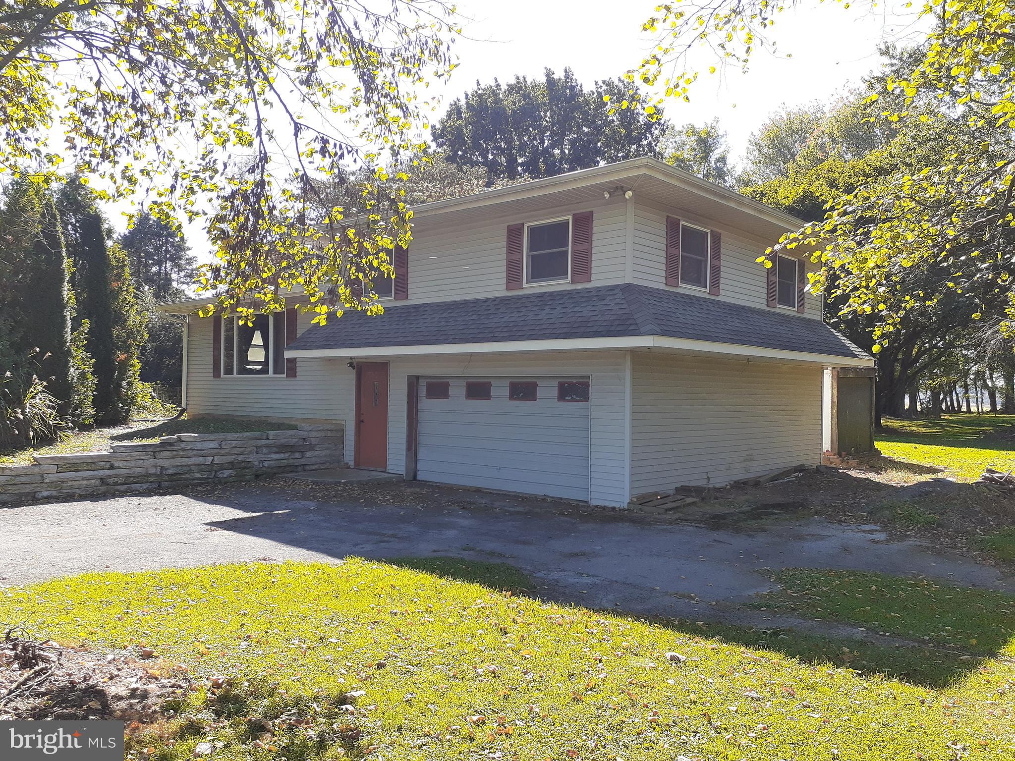 419 Crest Road Lebanon, PA 17042 - Photo 1 of 20 Gallery Image 1
