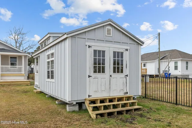 $457,550 | 613 Mulberry Street, Beaufort, NC 28516