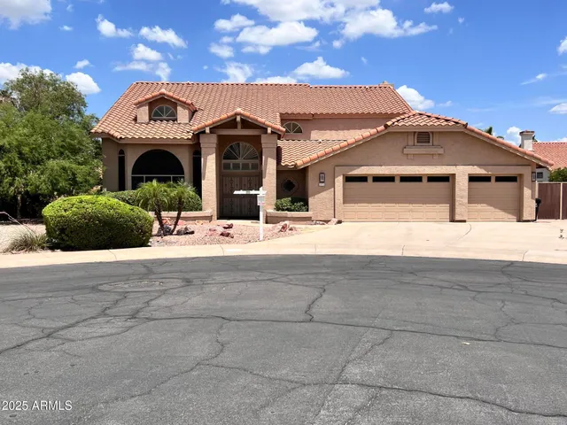 $875,000 | 1938 East Calle De Caballos, Tempe, AZ 85284