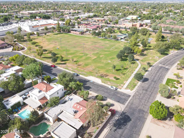 $875,000 | 1938 East Calle De Caballos, Tempe, AZ 85284