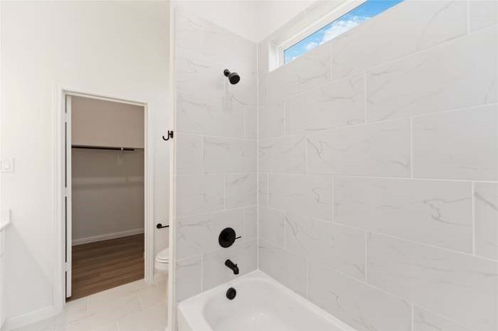 4710 Mallow Street, Unit B Houston, TX 77033 - Photo 17 of 24