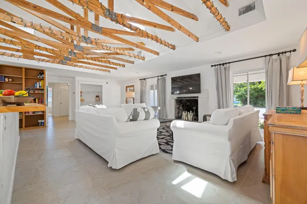 $3,700 | 425 10th Avenue, Indialantic, FL 32903