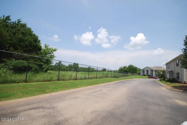 $500,000 | 1600 Park Ridge Drive, Jackson, TN 38301