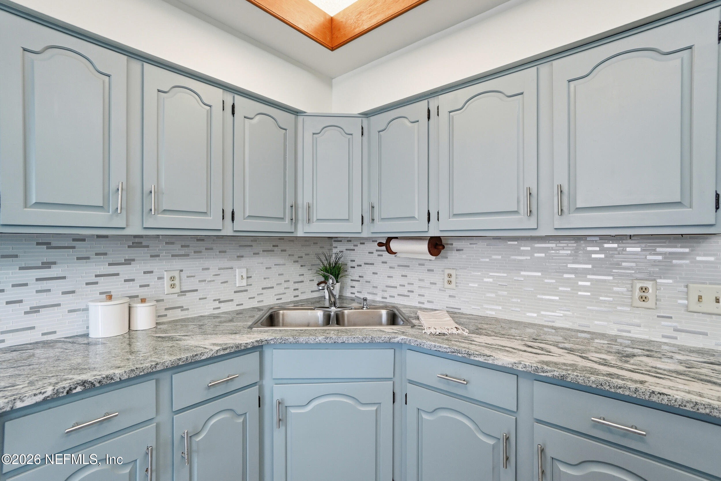 2334 Beachcomber Trail Atlantic Beach, FL 32233 - Photo 11 of 32 Granite Countertops
