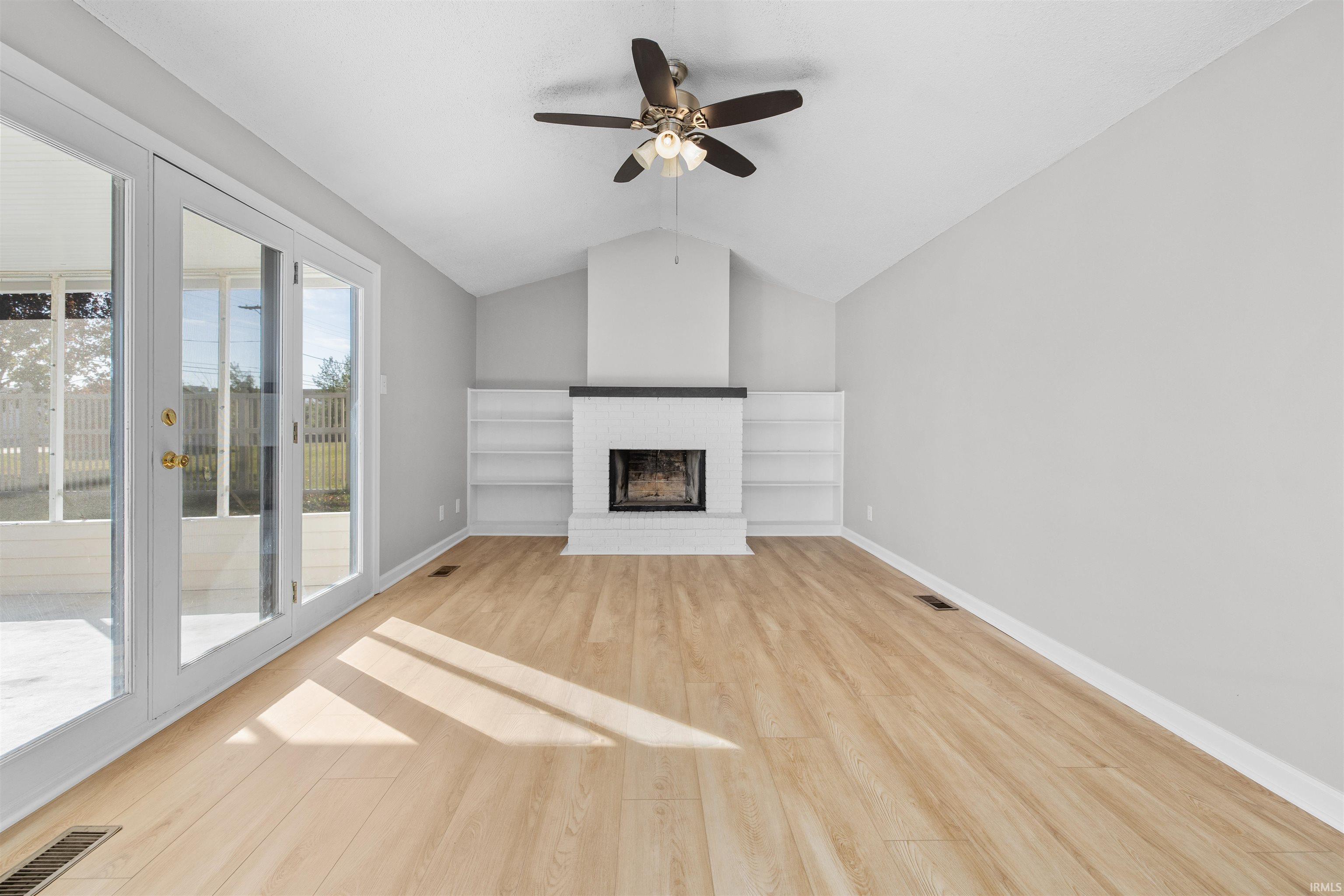 805 Wolverton Drive Fort Wayne, IN 46825 - Photo 2 of 25