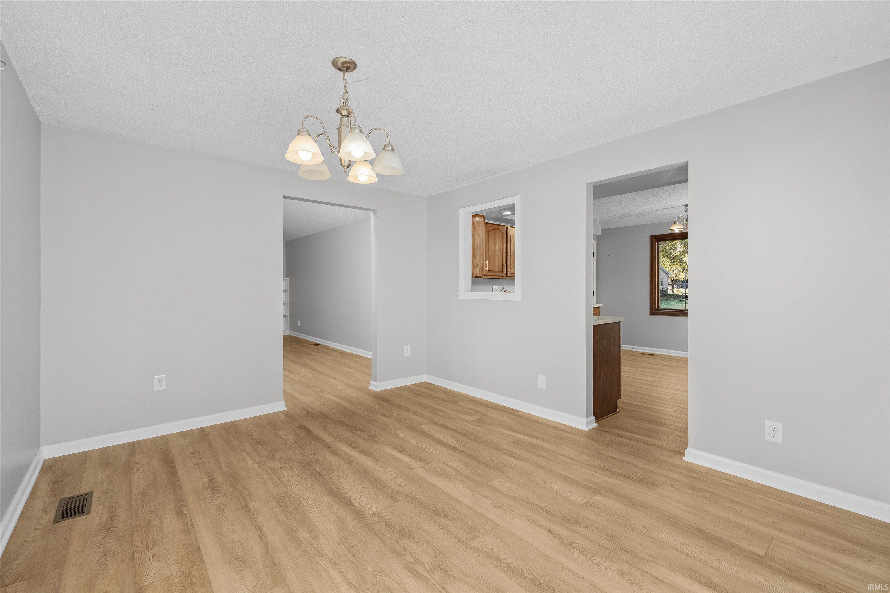 805 Wolverton Drive Fort Wayne, IN 46825 - Photo 7 of 25