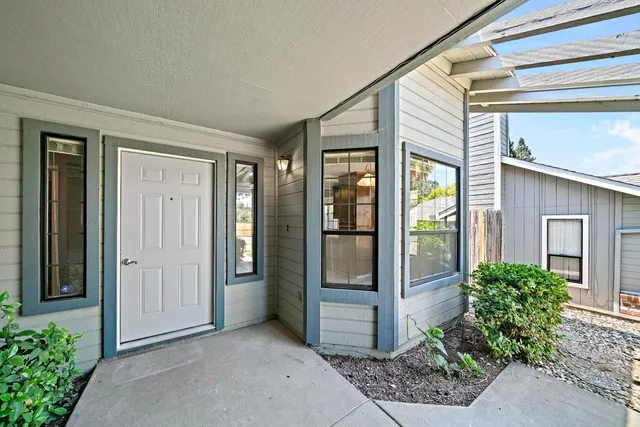 $2,750 | 7456 Santa Susana Way, Fair Oaks, CA 95628