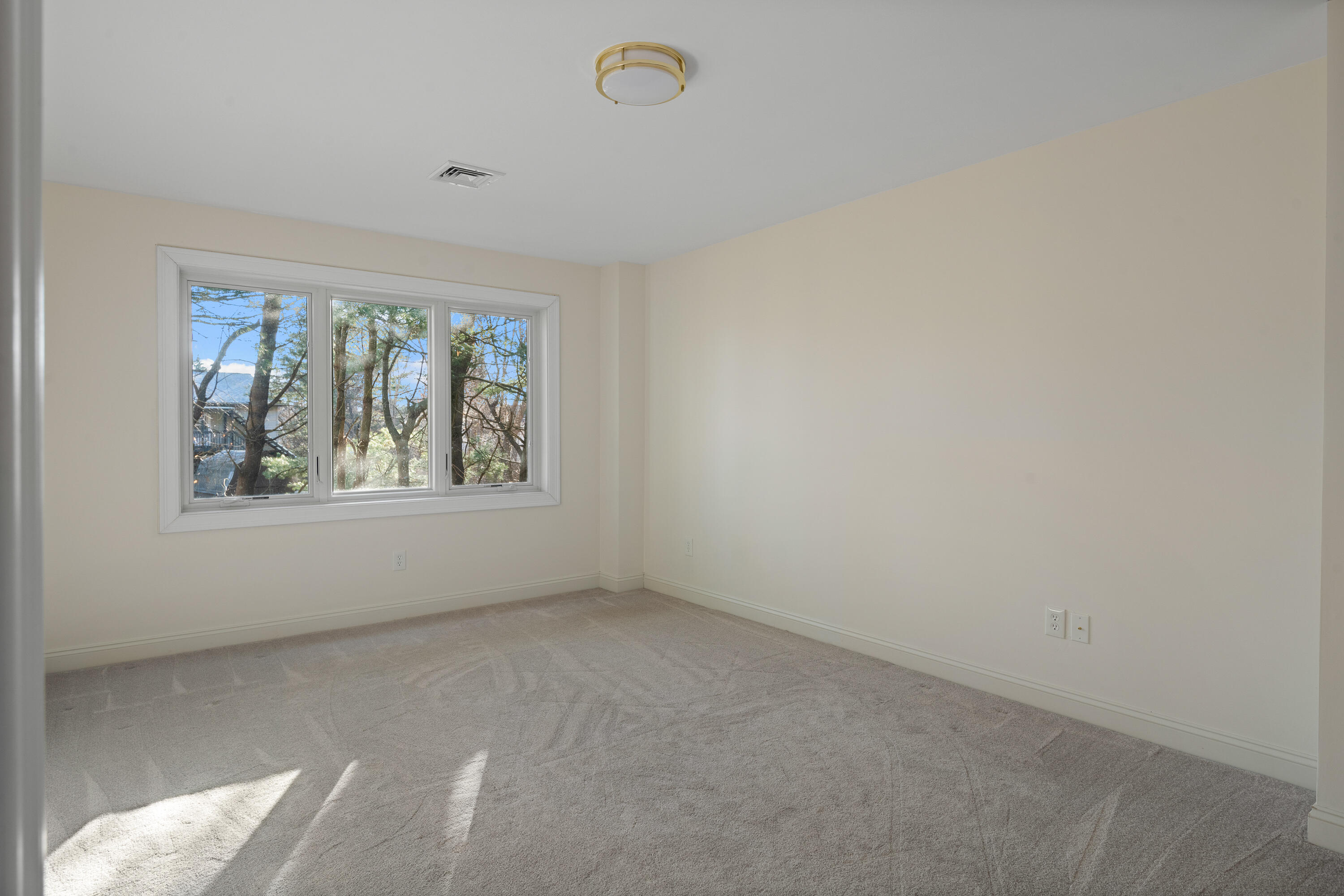 18 Foreside Common Road, Unit 18 Falmouth, ME 04105 - Photo 14 of 29 34_18 Foreside Common Dr_PGM_Print