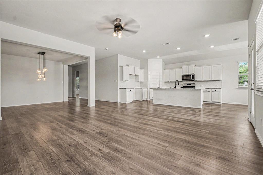 3801 Forest Bend Road Denton, TX 76208 - Photo 6 of 36
