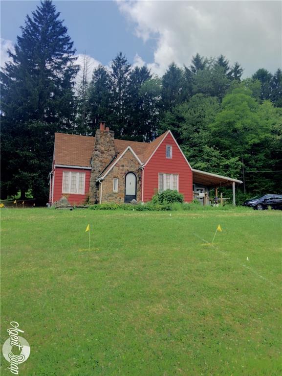 736 Seven Hills Road Chicora, PA 16025 - Photo 4 of 16 Welcome to this beautiful country living home situated on 7.8 acres!
