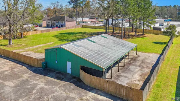 $300,000 | 3-4 Burgess Avenue, Walker, LA 70785