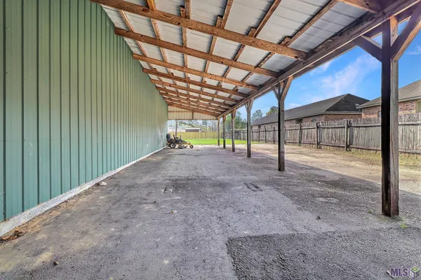 $300,000 | 3-4 Burgess Avenue, Walker, LA 70785