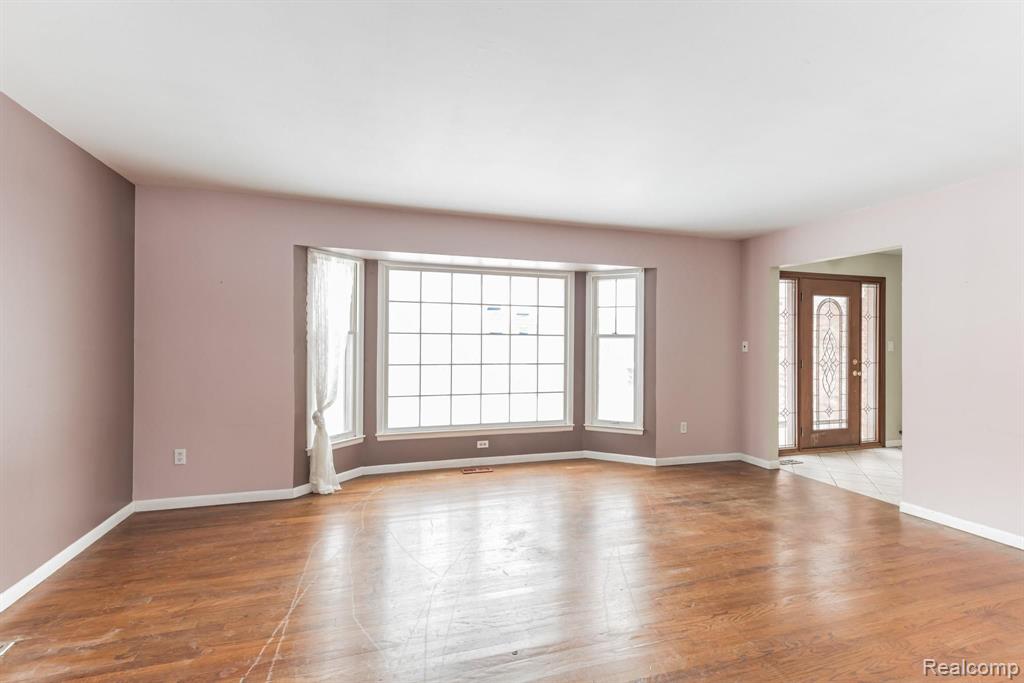 36309 Paddleford Road Farmington Hills, MI 48331 - Photo 10 of 32