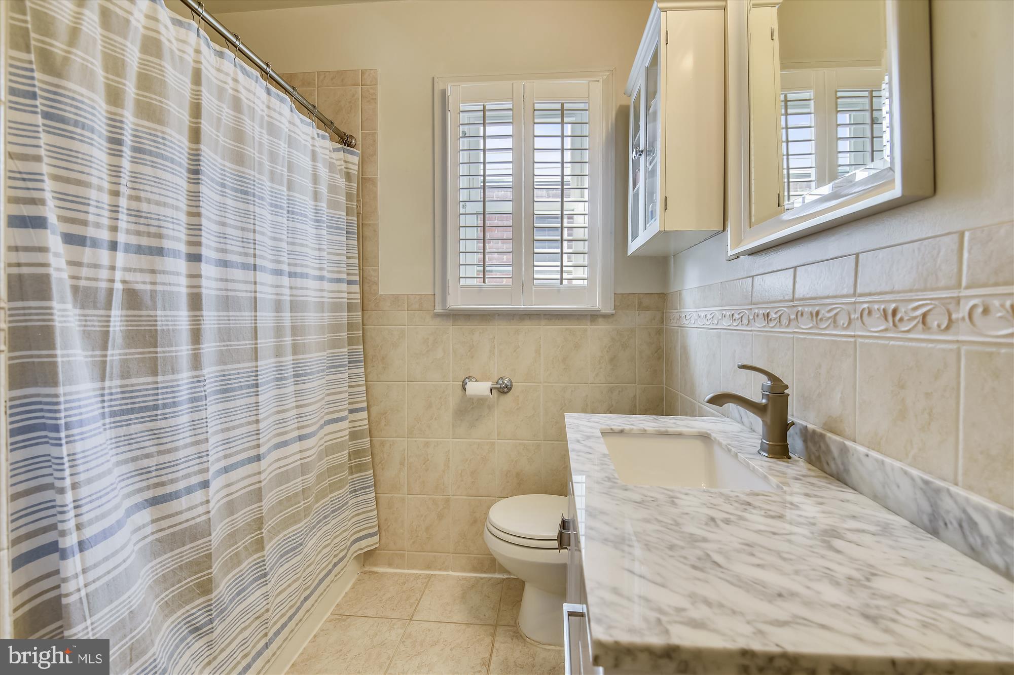 4423 19th Road North Arlington, VA 22207 - Photo 19 of 50 Main Level Full Bath