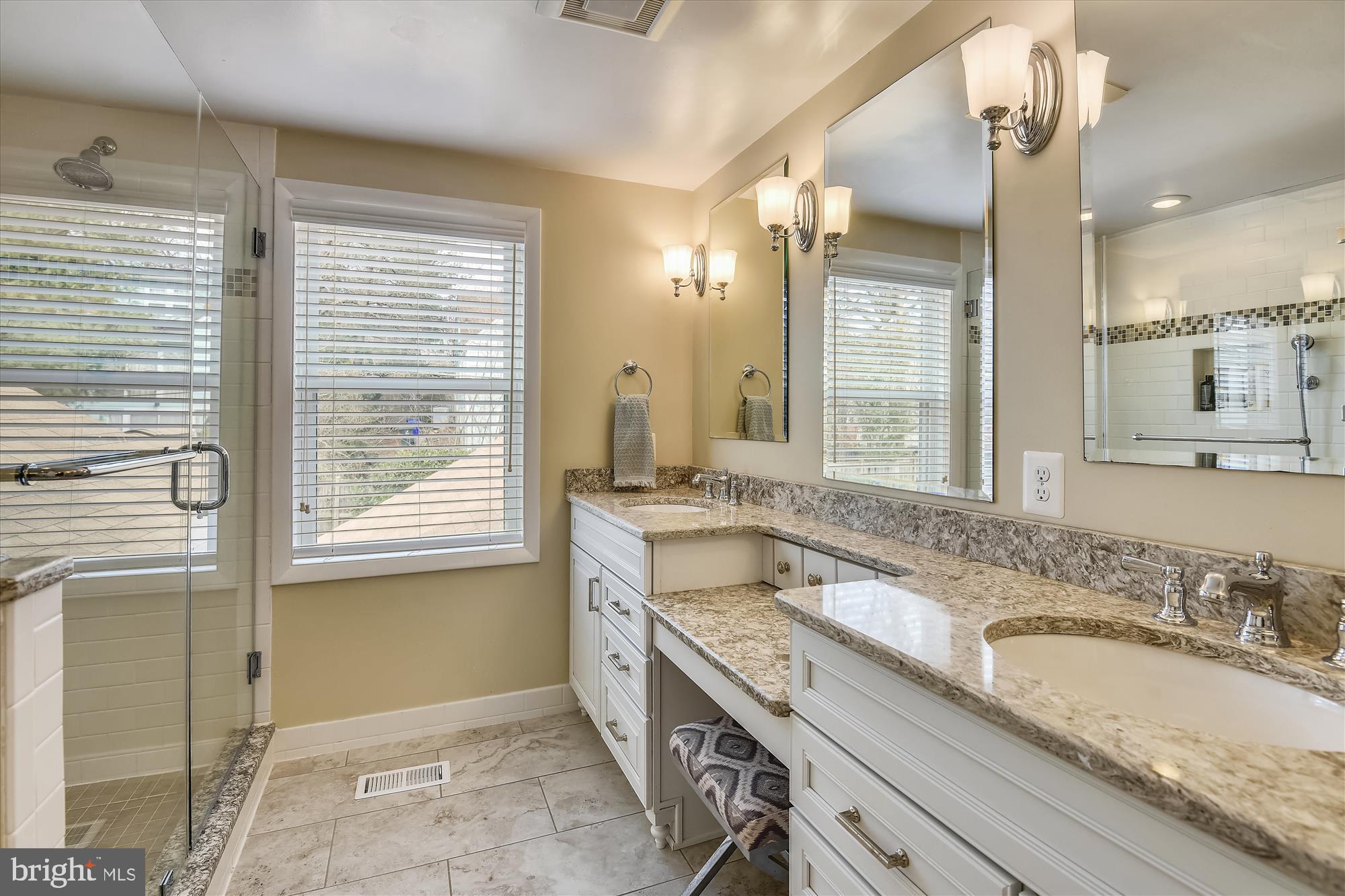 4423 19th Road North Arlington, VA 22207 - Photo 30 of 50 En Suite Master Bathroom
