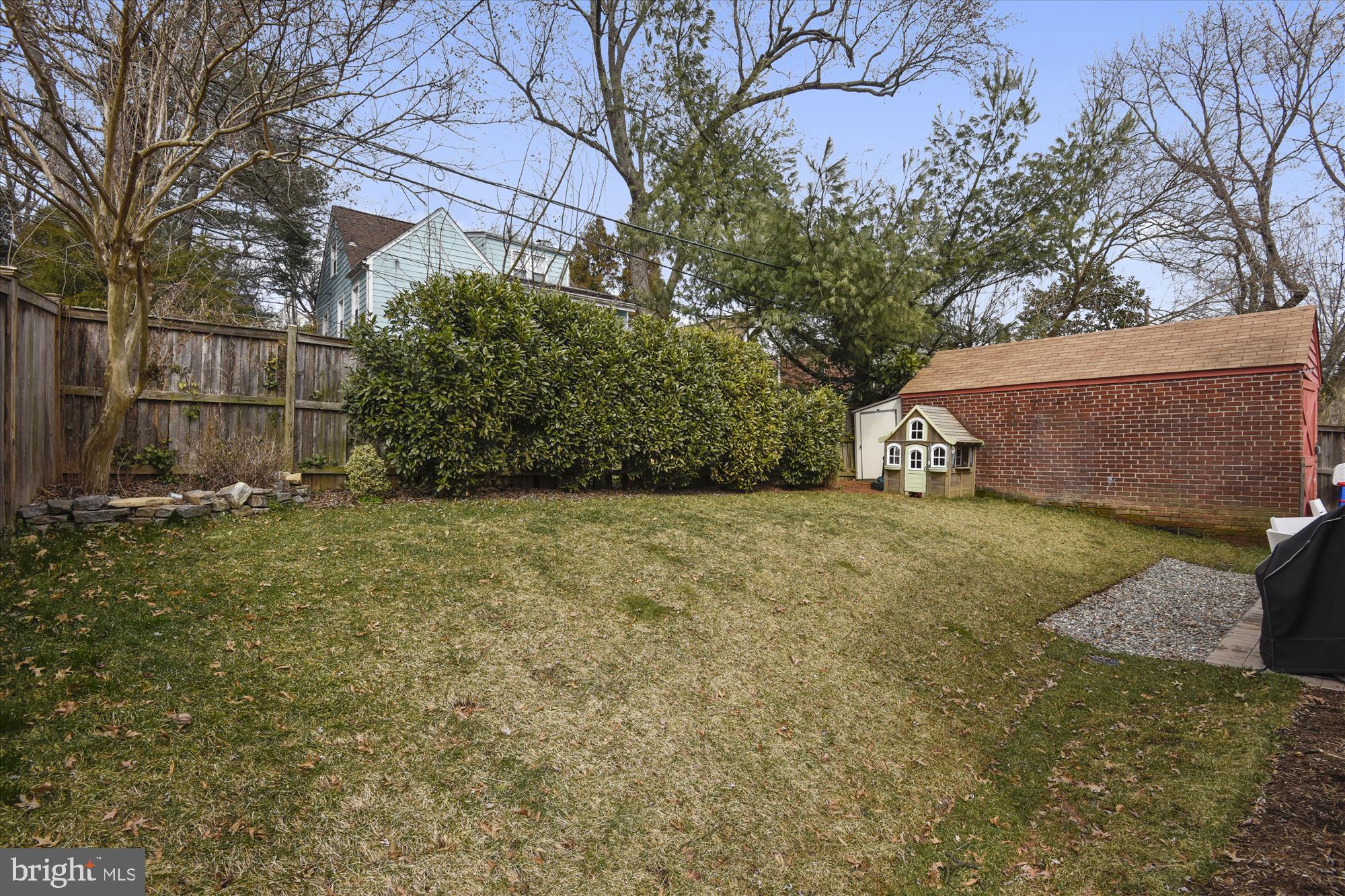 4423 19th Road North Arlington, VA 22207 - Photo 46 of 50 Fully Fenced Yard