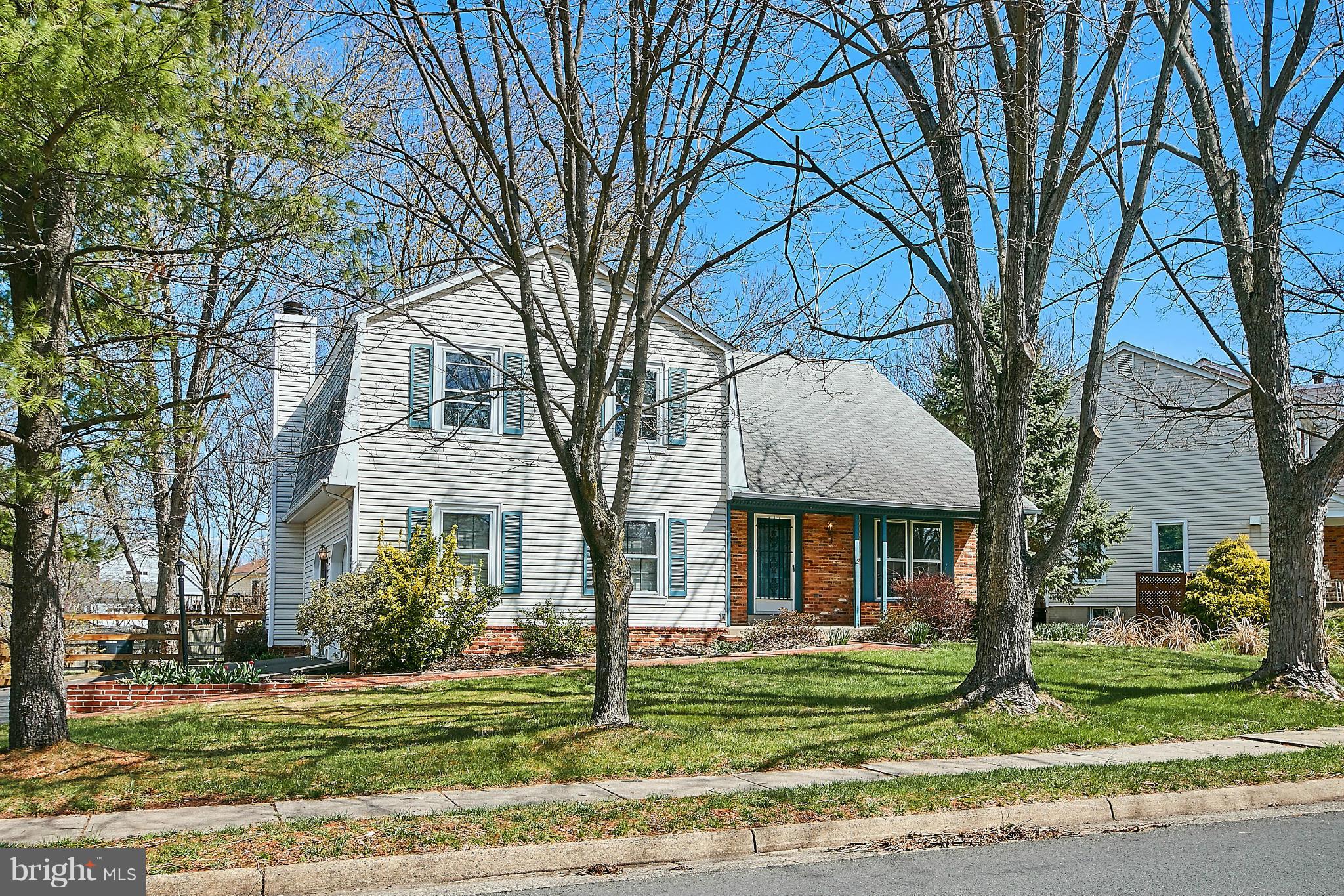 4307 Cub Run Road Chantilly, VA 20151 - Photo 1 of 30 Exterior (Front)