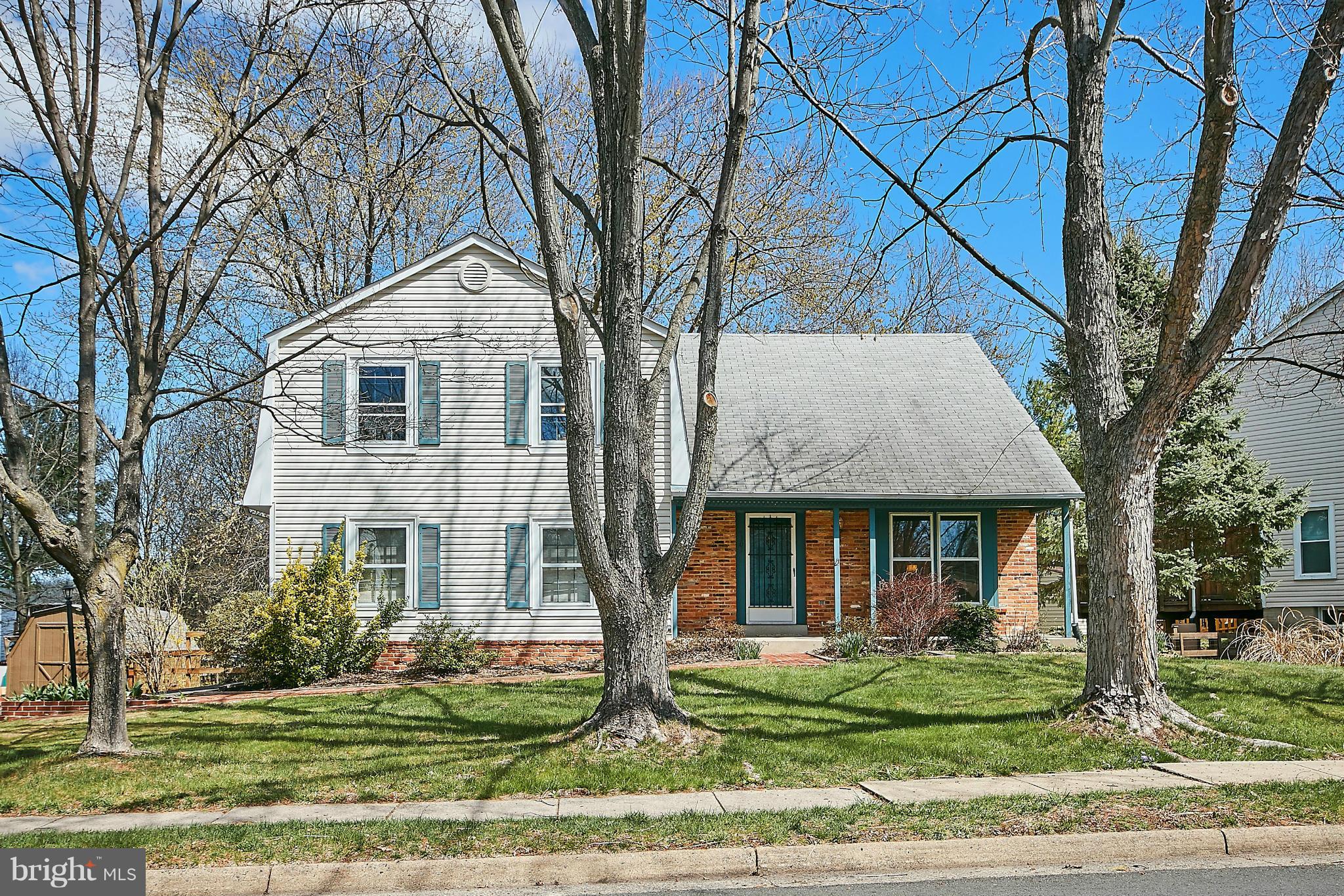 4307 Cub Run Road Chantilly, VA 20151 - Photo 2 of 30 Exterior (Front)