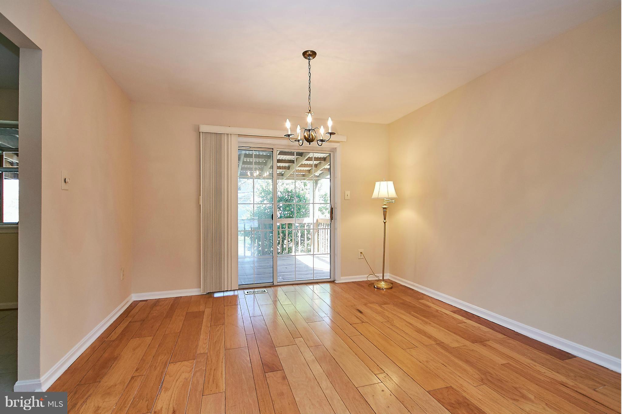 4307 Cub Run Road Chantilly, VA 20151 - Photo 12 of 30 Dining Room