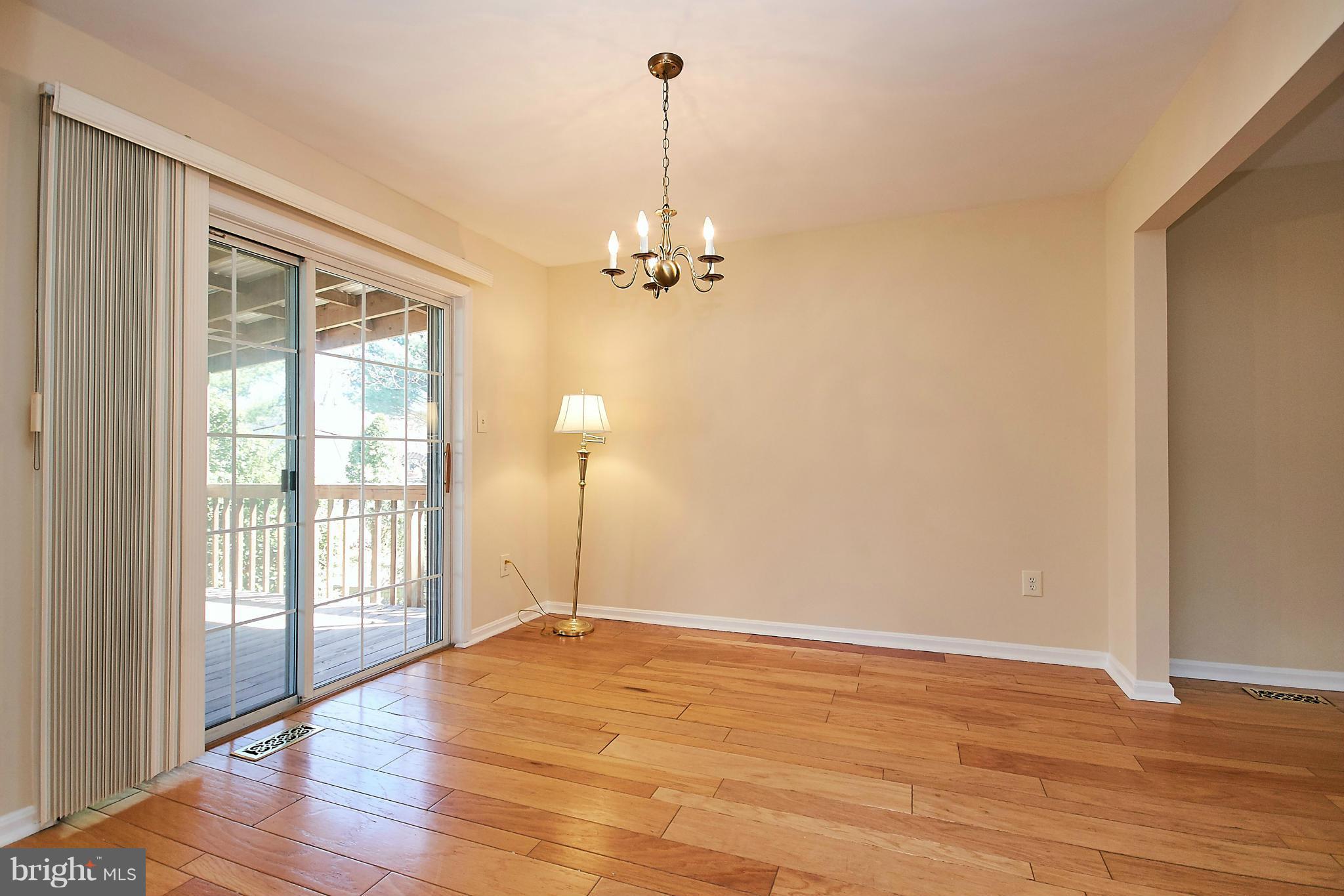 4307 Cub Run Road Chantilly, VA 20151 - Photo 13 of 30 Dining Room