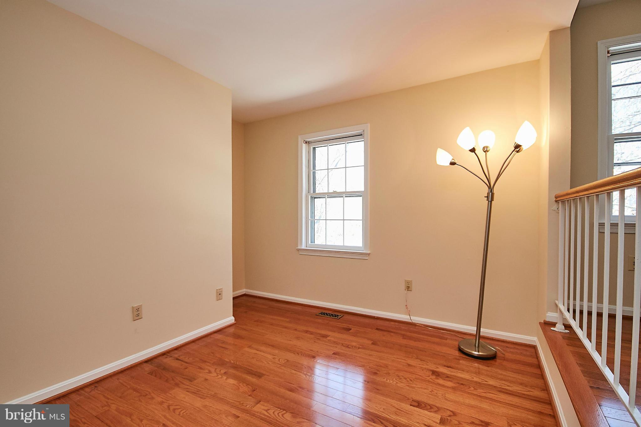 4307 Cub Run Road Chantilly, VA 20151 - Photo 21 of 30 Bedroom (Master)