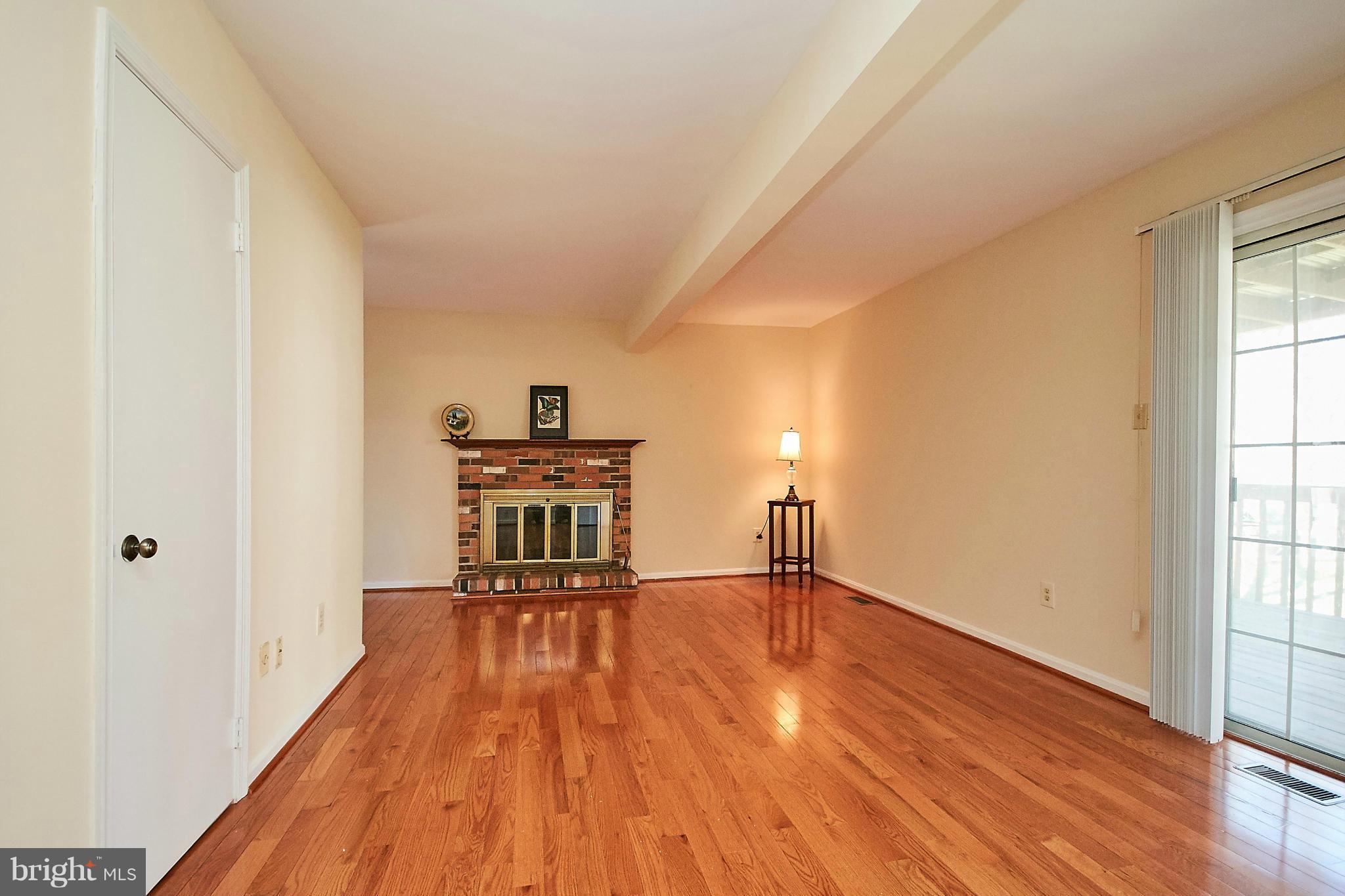 4307 Cub Run Road Chantilly, VA 20151 - Photo 4 of 30 Family Room