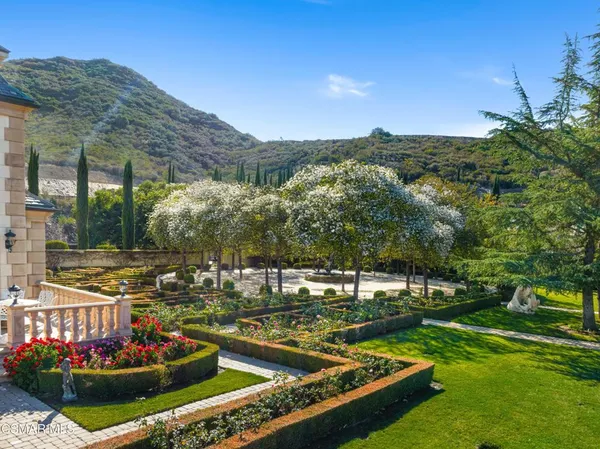 $34,900,000 | 900 West Stafford Road, Thousand Oaks, CA 91361