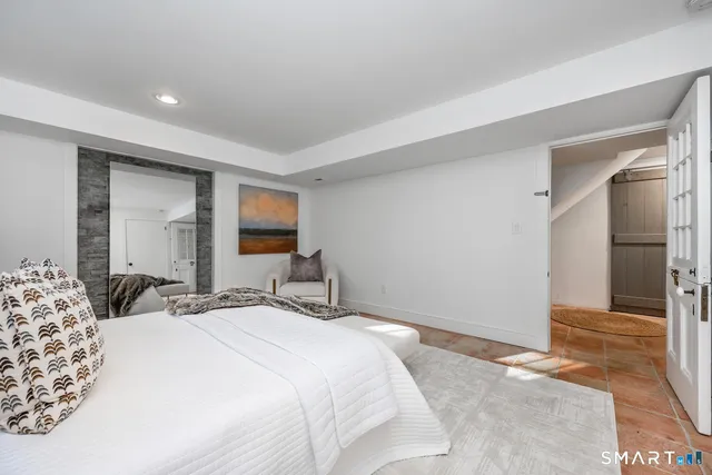 $885,000 | 124 Wolfpit Road, Wilton, CT 06897