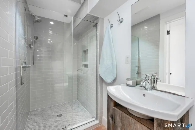 $885,000 | 124 Wolfpit Road, Wilton, CT 06897