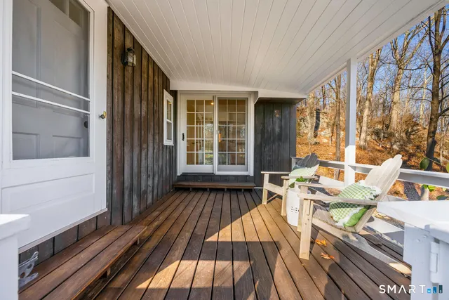 $885,000 | 124 Wolfpit Road, Wilton, CT 06897