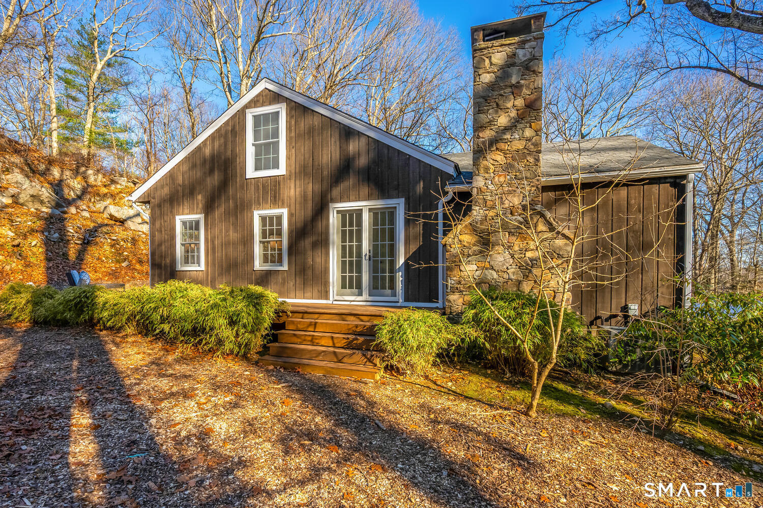 124 Wolfpit Road Wilton, CT 06897 - Photo 22 of 27 Deck with access to living room